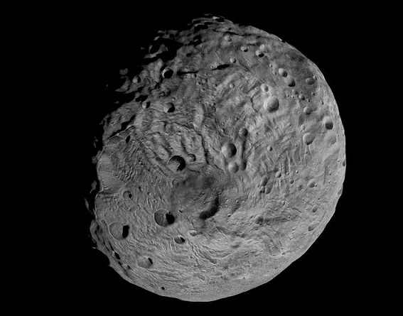 Pólo sul do asteroide Vesta: foto da sonda Dawn da NASA.