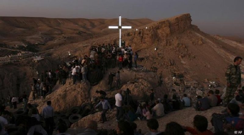 Crise de refugiados faz milhares de muçulmanos se converterem à Cristo