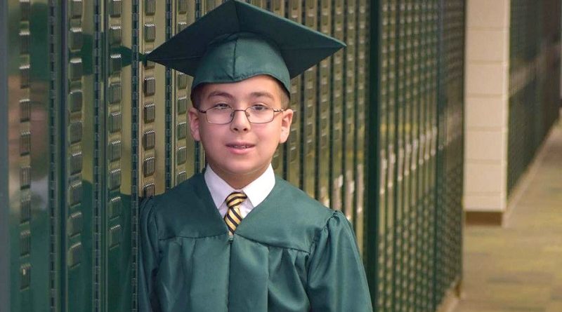 Gênio de 9 anos quer se tornar astrofísico para provar que Deus existe