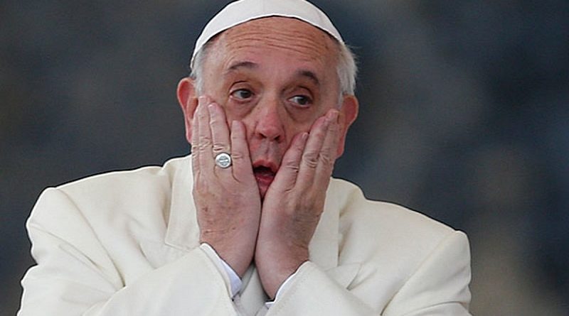 Grupo de cardeais acusa papa Francisco de heresia