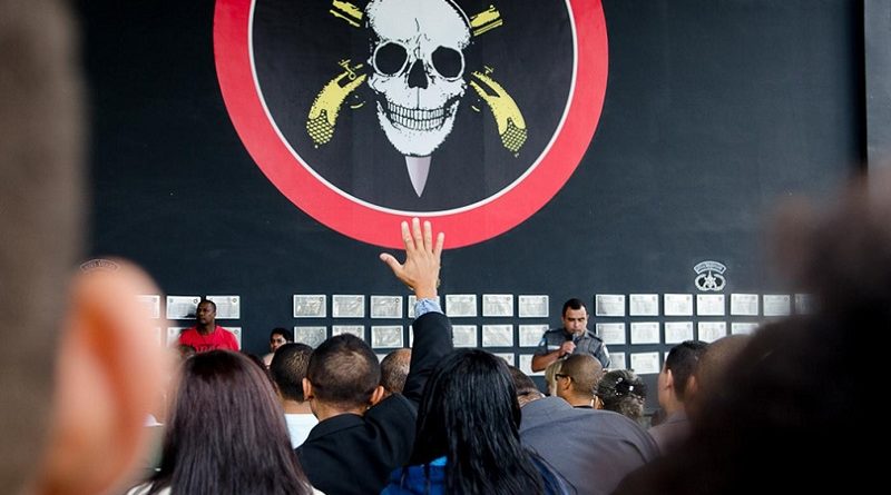 BOPE inaugura igreja evangélica no Rio de Janeiro - culto das caveiras