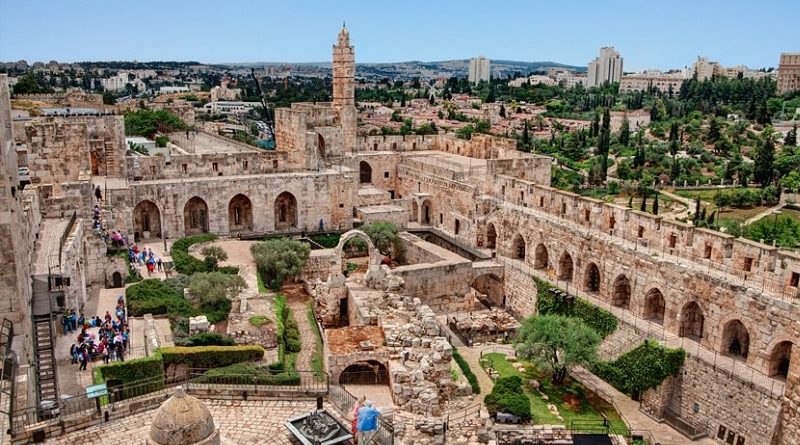 ovas evidências indicam que o julgamento de Jesus ocorreu em outro lugar