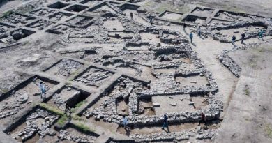 Descoberta cidade de 5 mil anos em Israel e debaixo dela outra de 7 mil